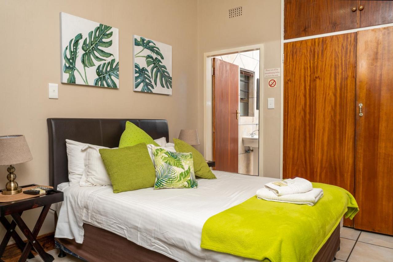 Riverbank Lodge Upington Zewnętrze zdjęcie